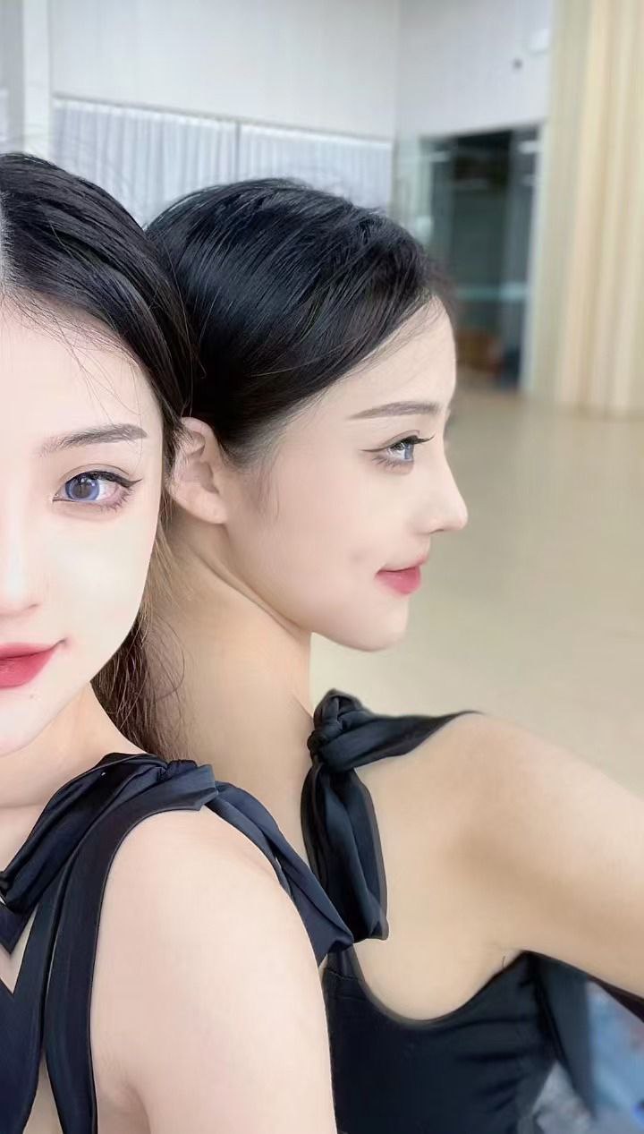 美貌出众圈外女友芸婷