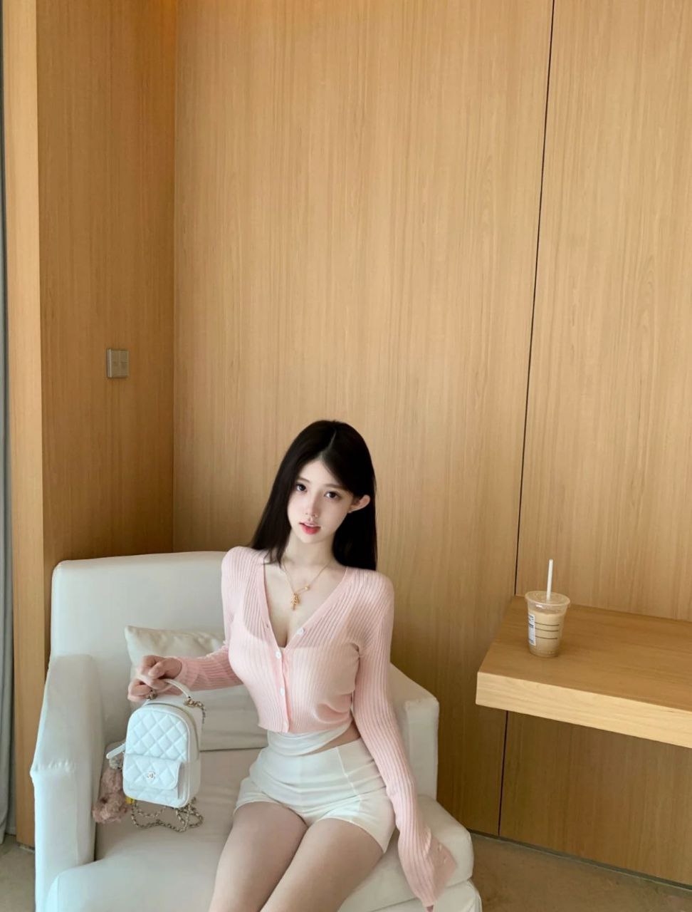 外純內騷女友绮柔