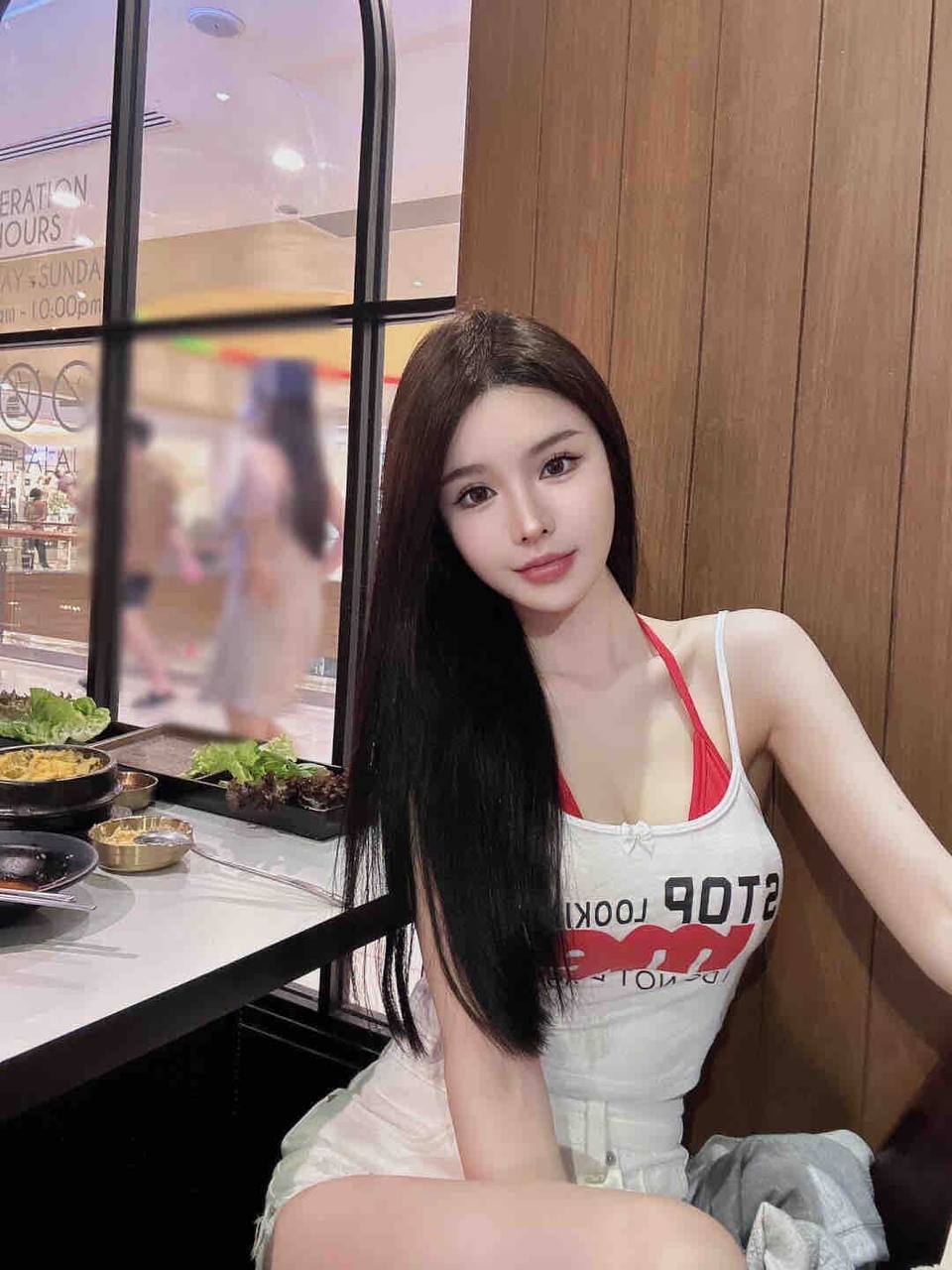 百变女友玲妍