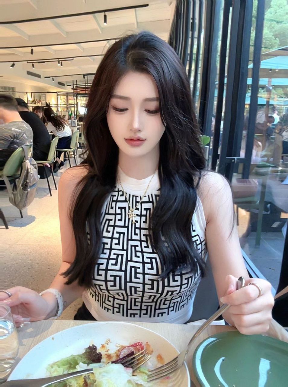 高雅气质女神绫妍