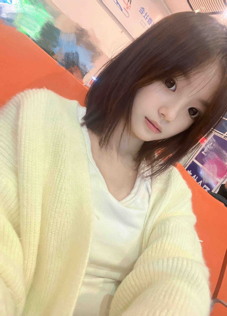 发育完美学生妹思颖