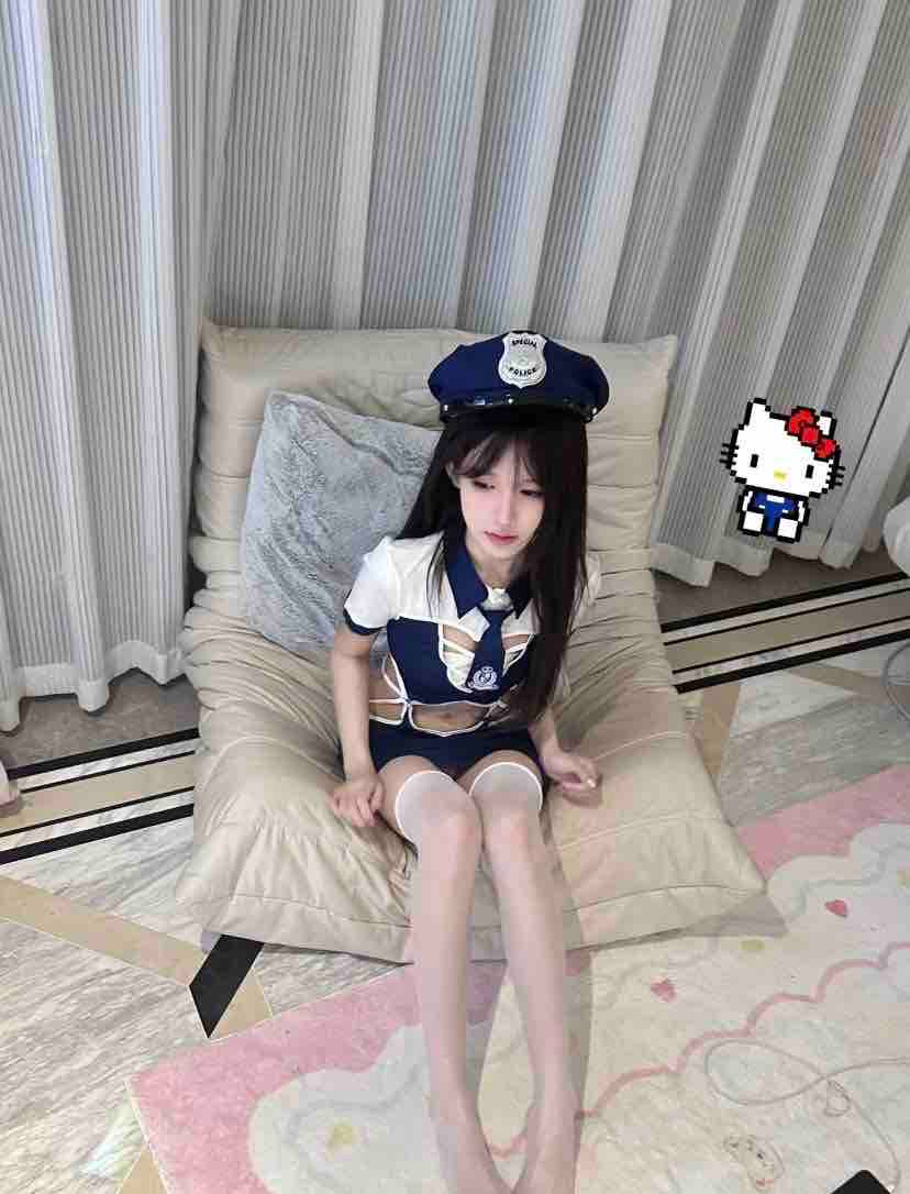 清纯甜妹施施