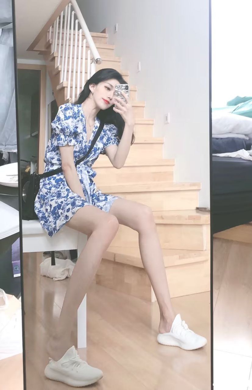 大牌风范女友芸曦