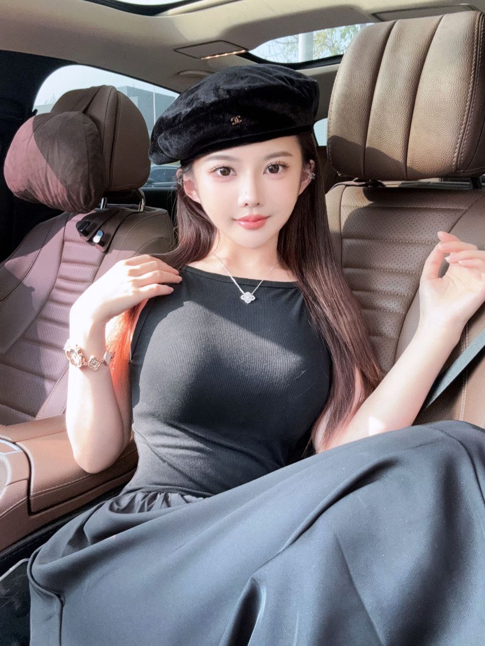 微博认证時尚博主芸妮