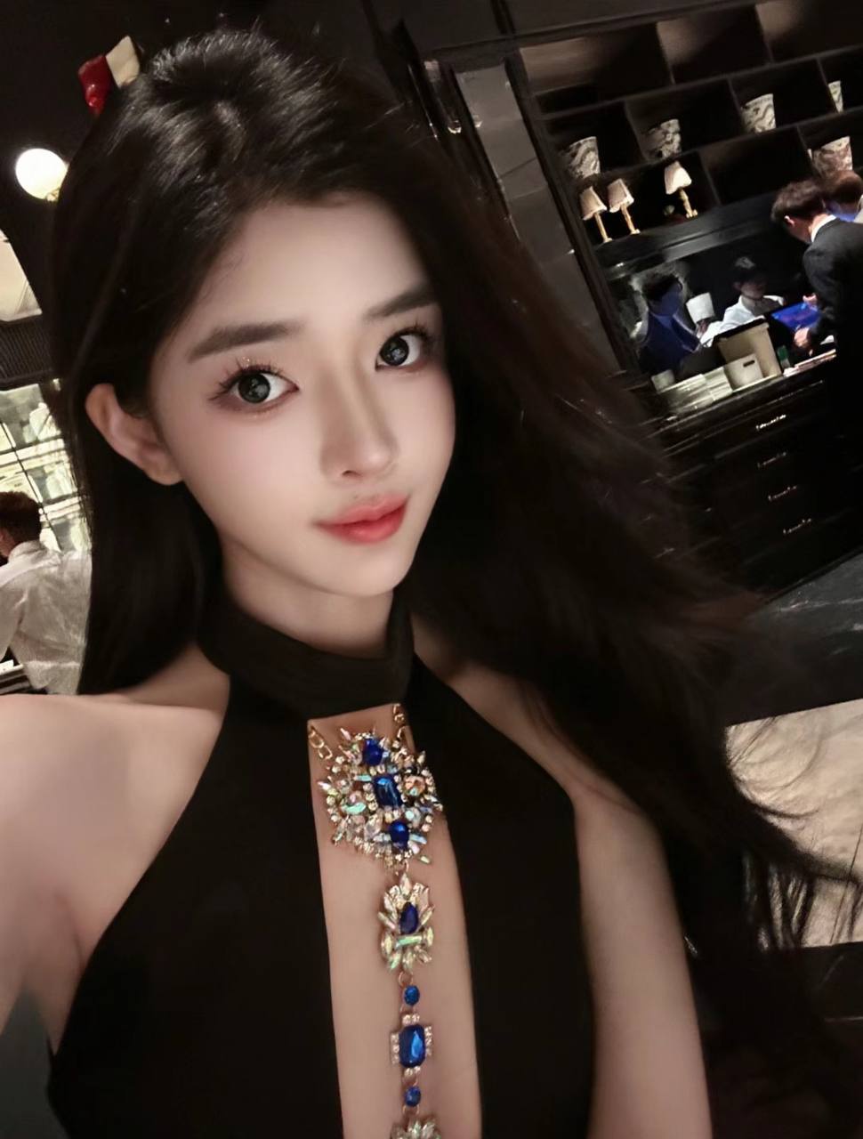 魔鬼身材御姐昕娜