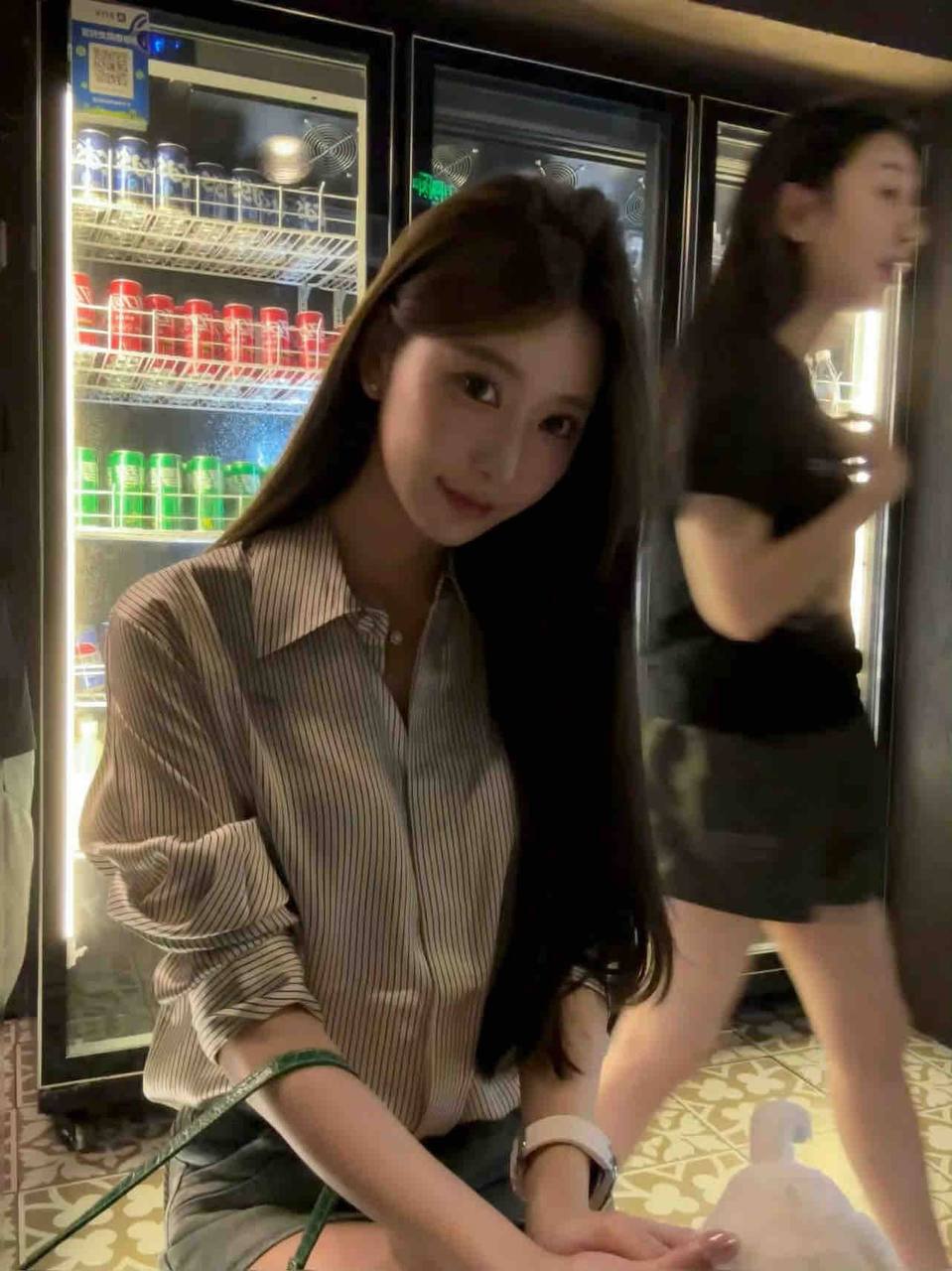 清纯童颜娅娜