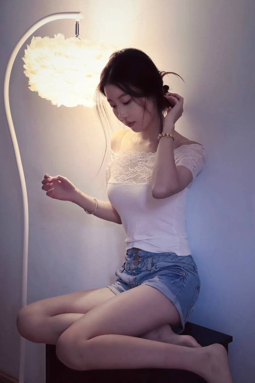 性感乖巧小秘书盈瑶