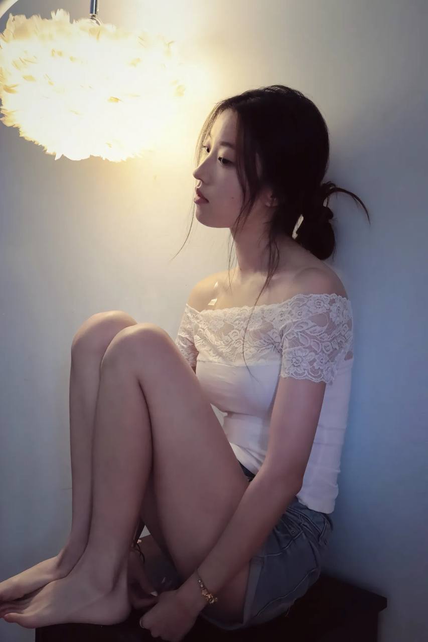 性感乖巧小秘书盈瑶