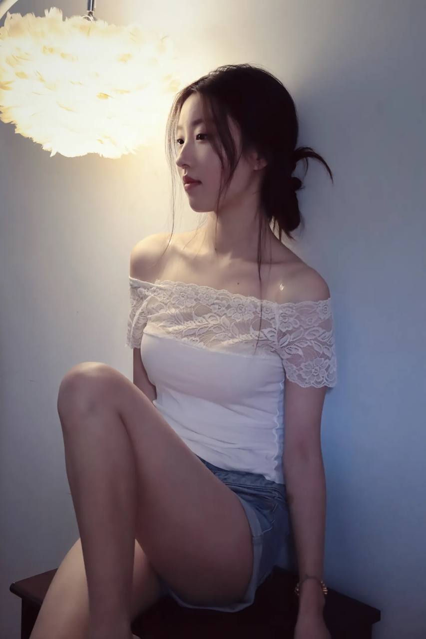 性感乖巧小秘书盈瑶