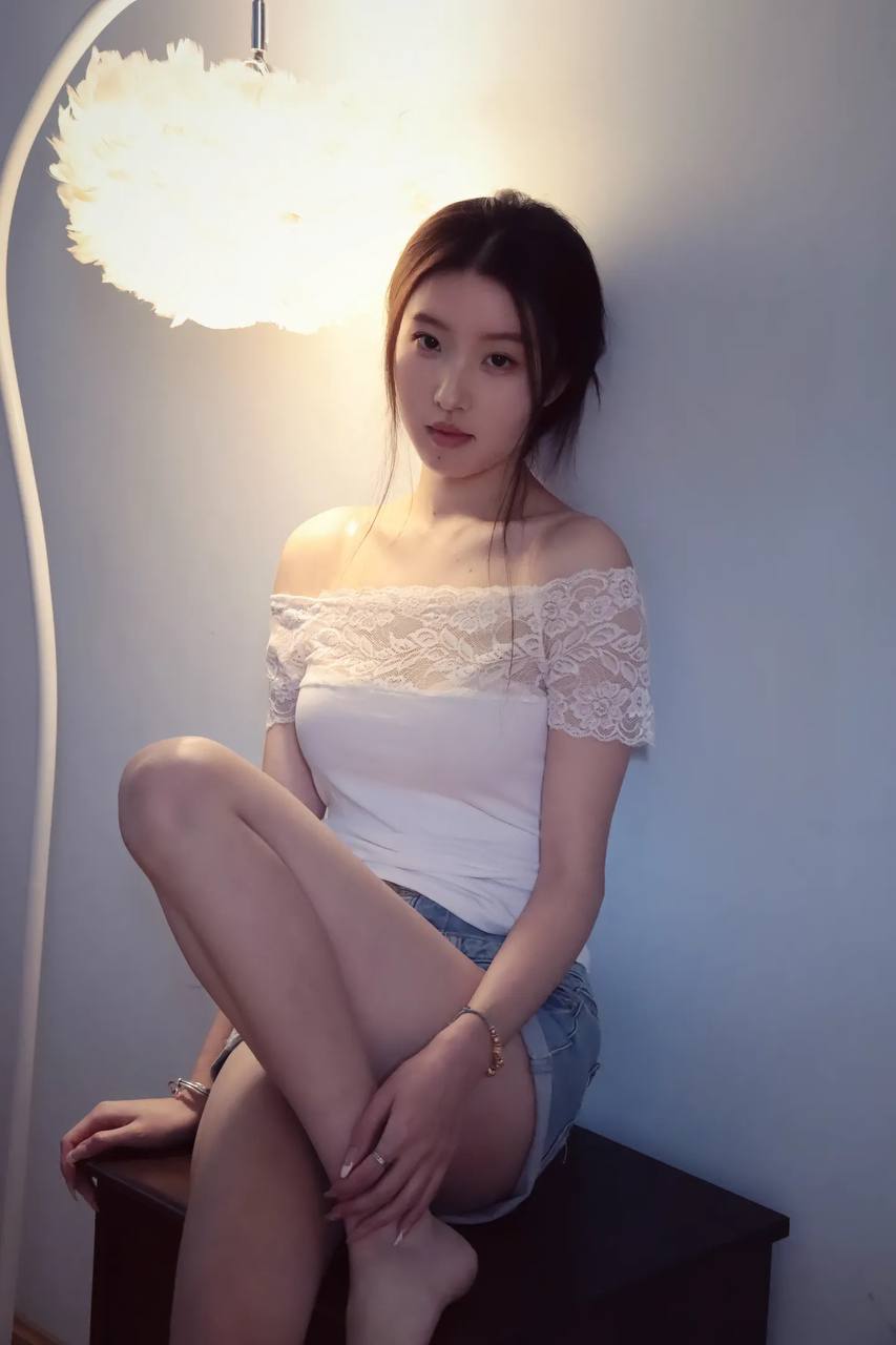 性感乖巧小秘书盈瑶