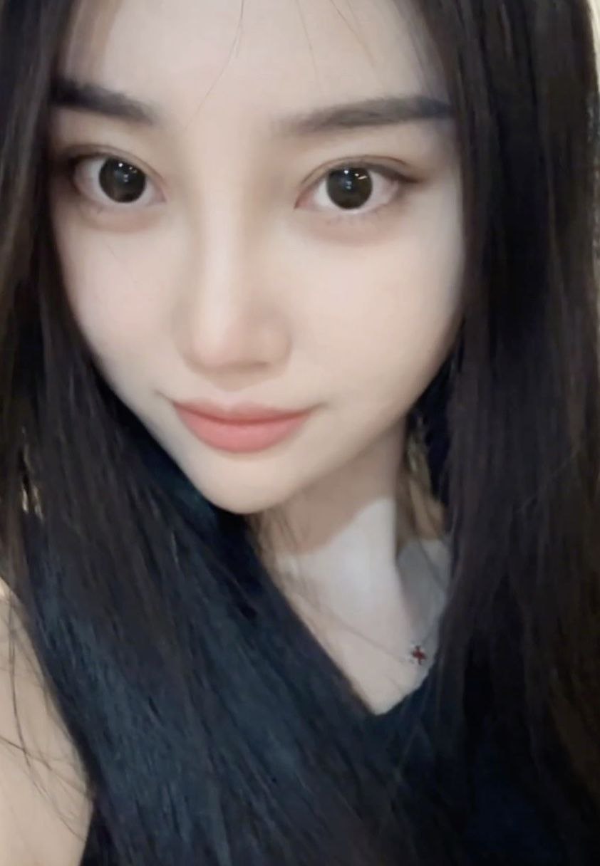 温柔系气质小姐姐思蕊