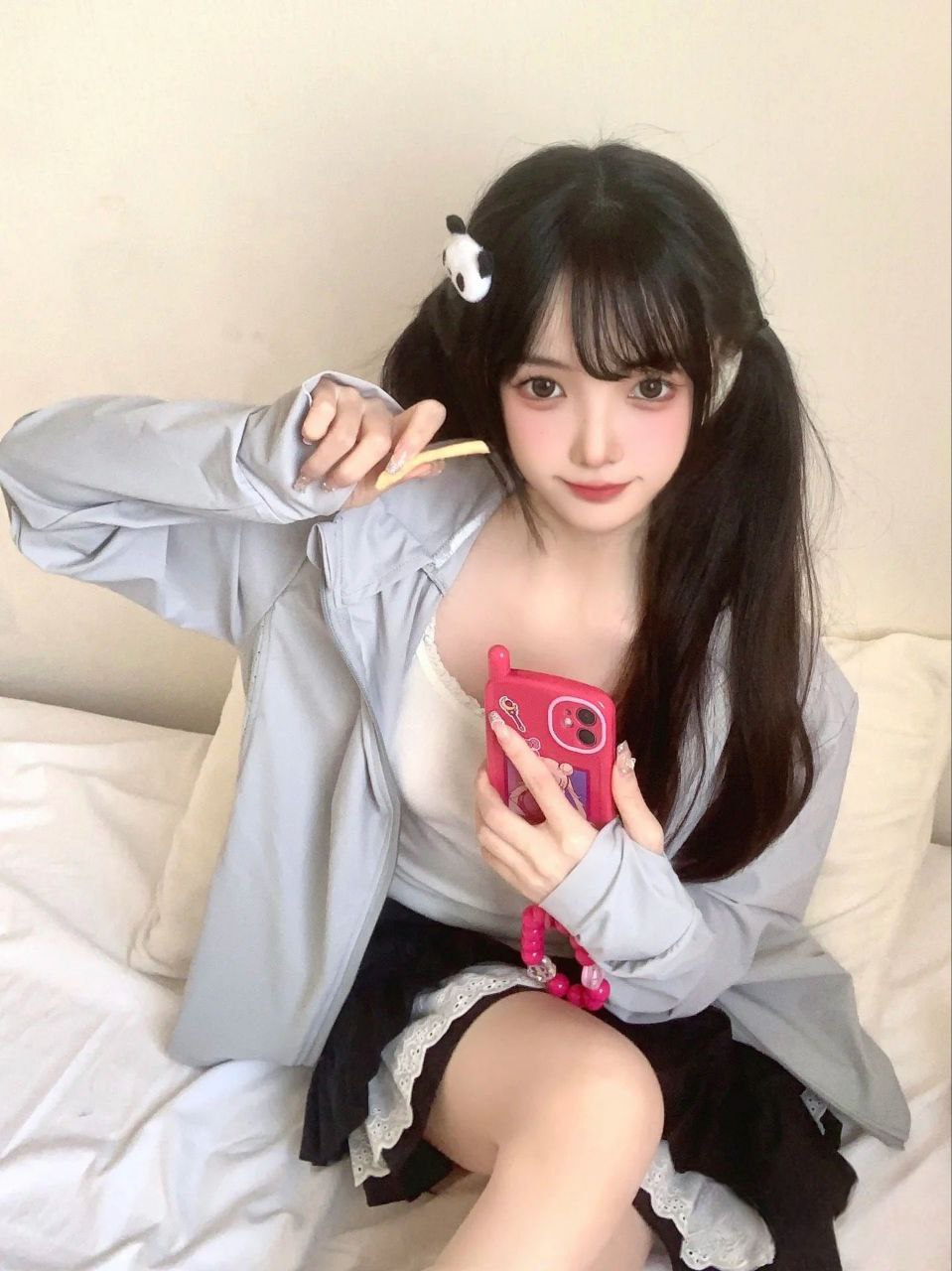 白瘦幼软萌少女晗雪