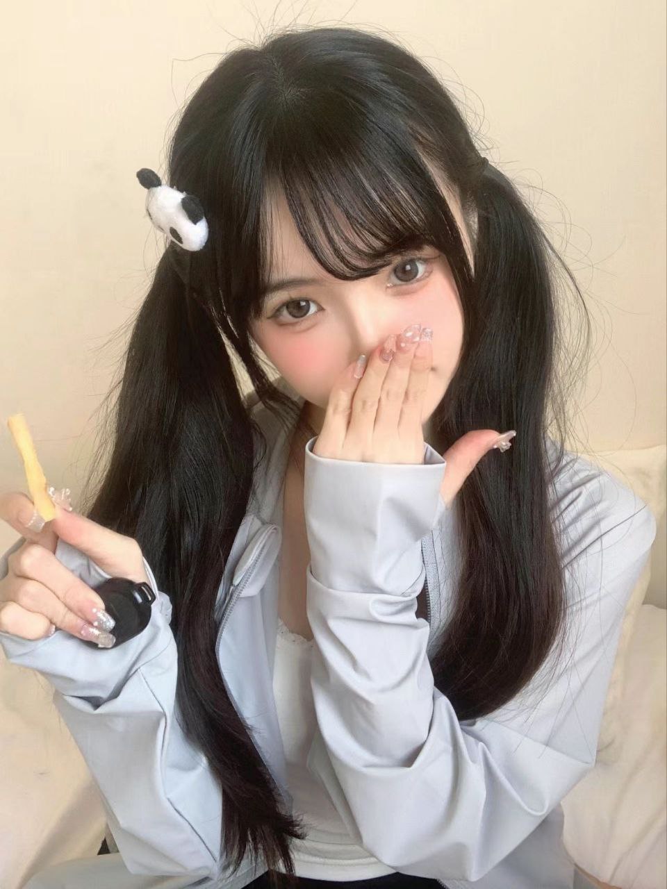 白瘦幼软萌少女晗雪