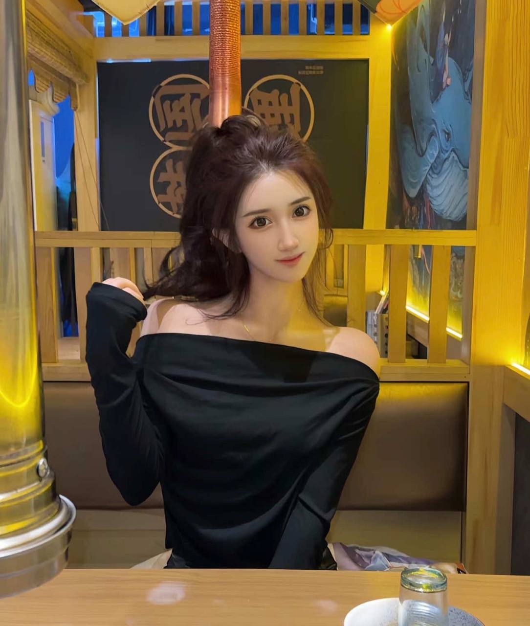 气质百变小魔女雅欣