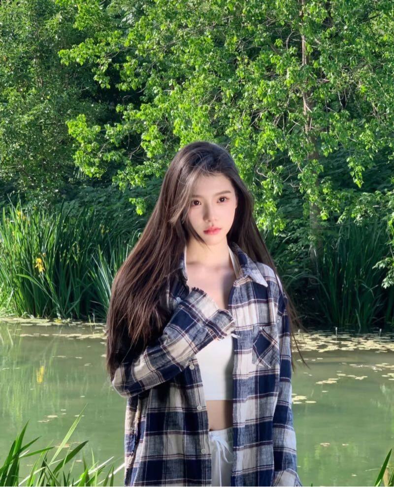 清纯气质女大晴晴
