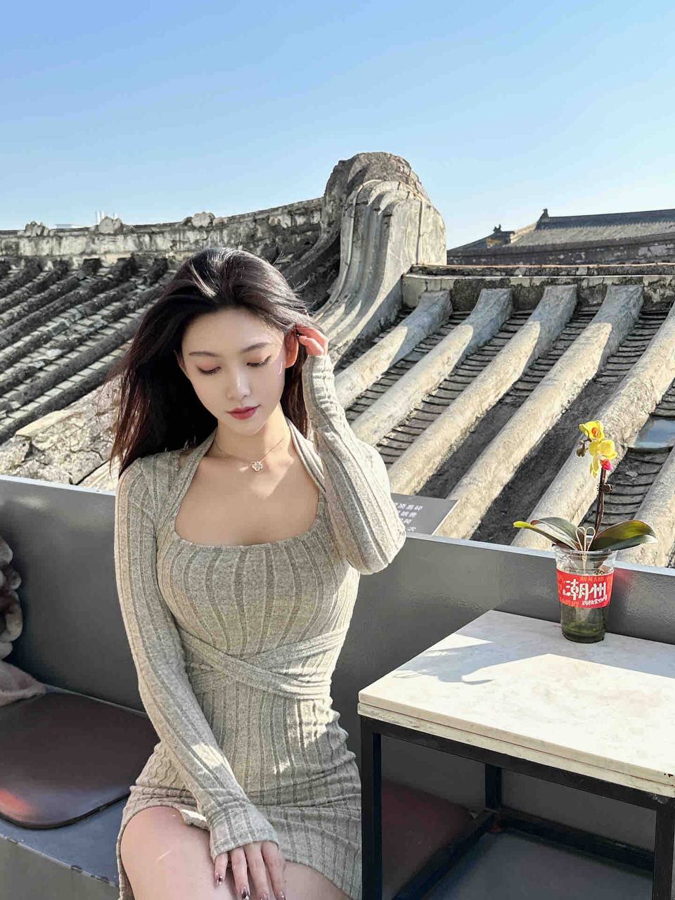 肤白貌美御姐玥萱