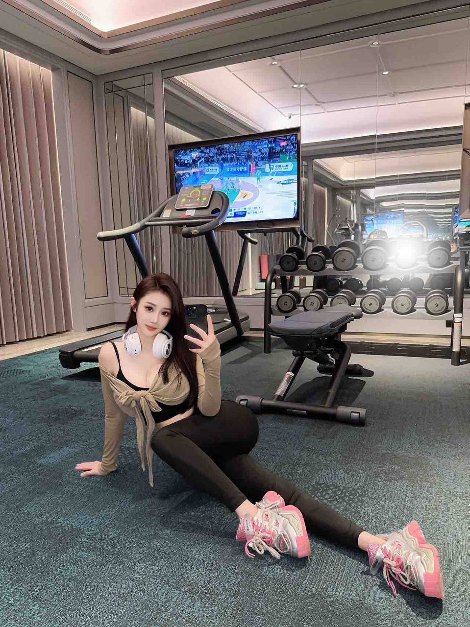 健身教练依澄