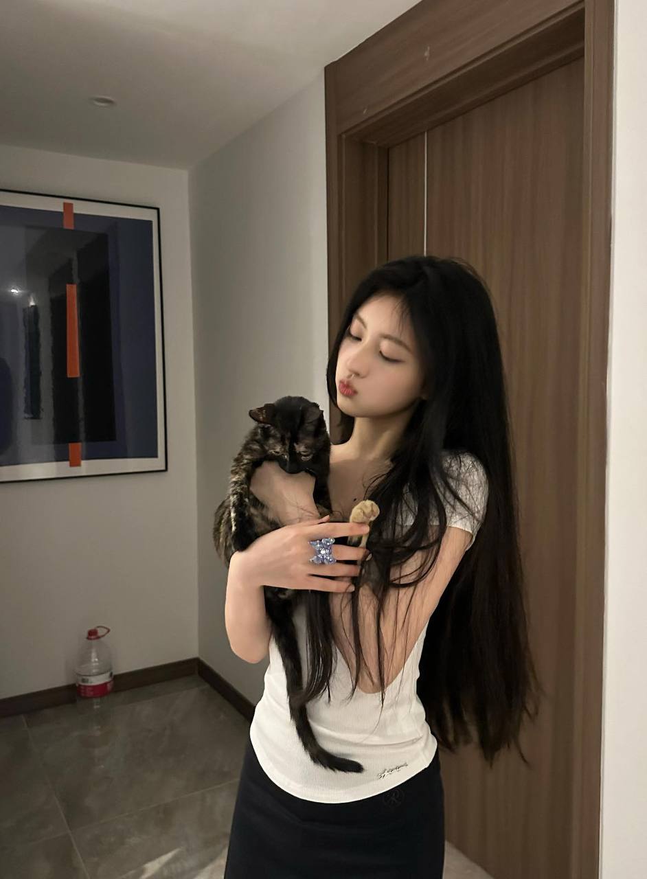 软萌乖巧女友感雅滢