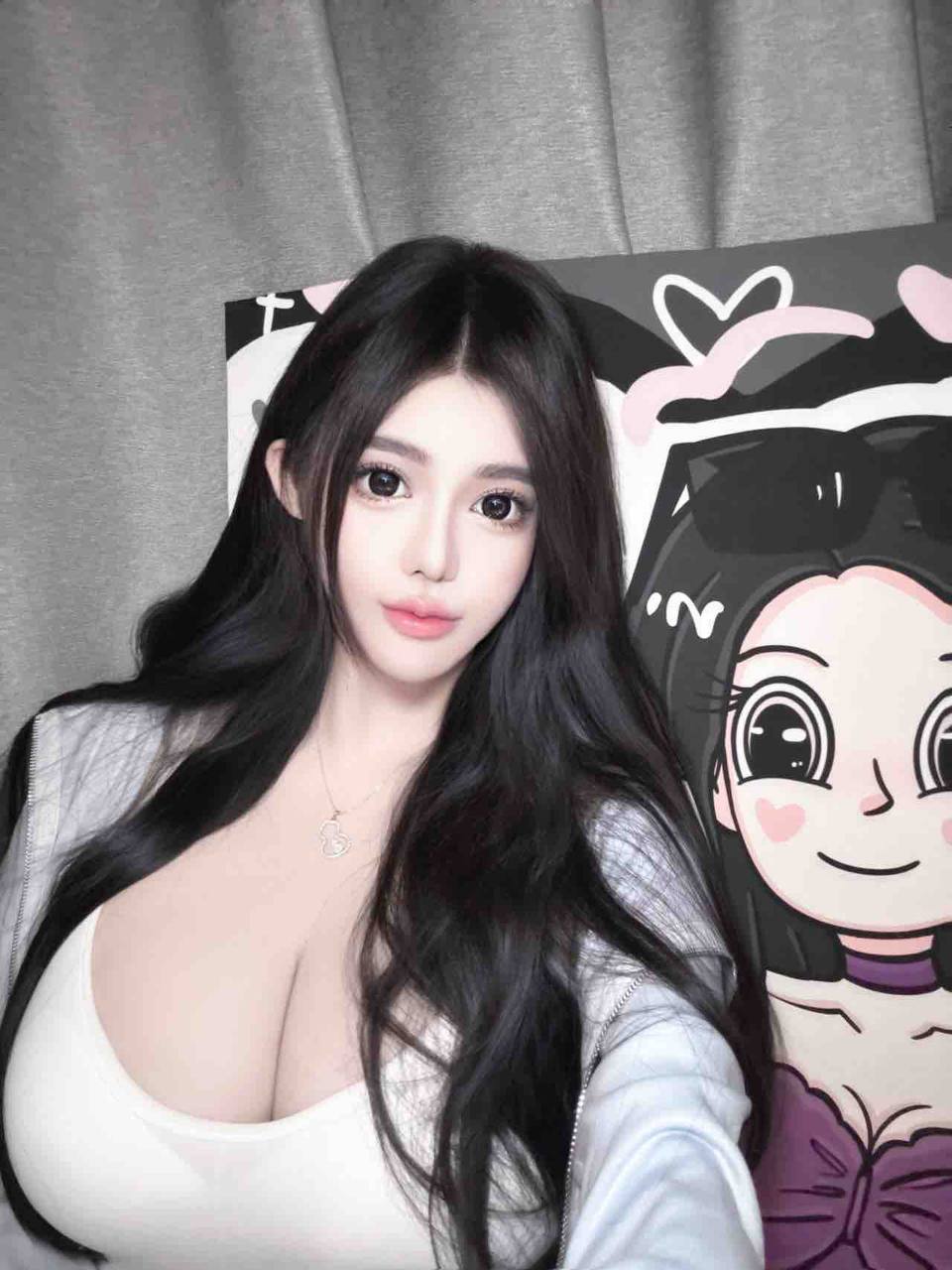 普拉提教练含露