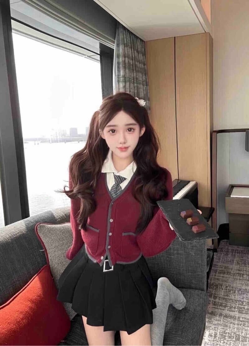 软萌黏人颜洛