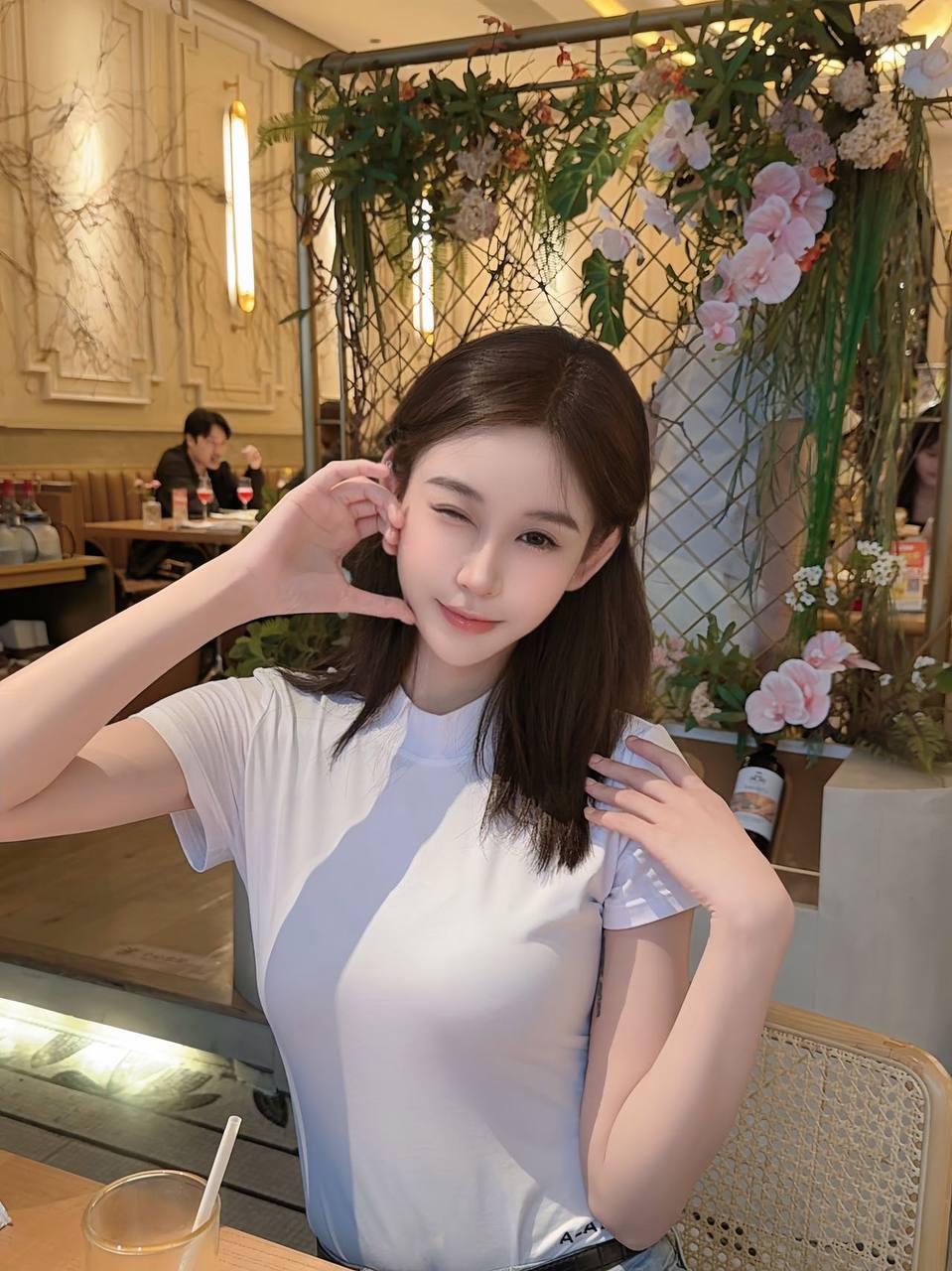 氛围感女友平蕙