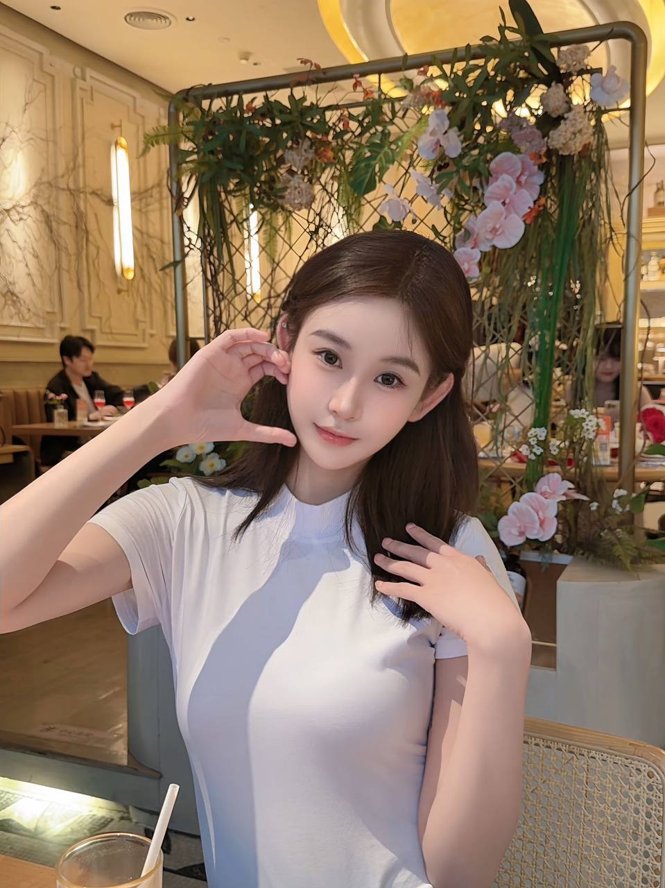 氛围感女友平蕙