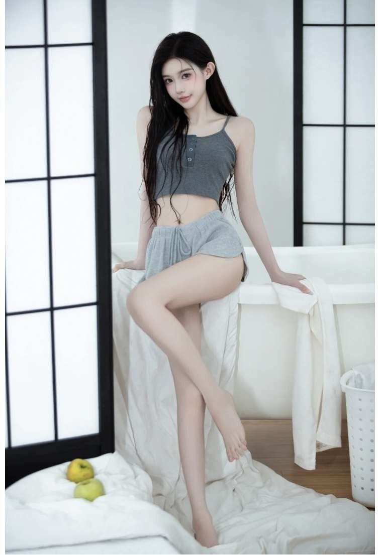 清冷系颜值模特萱笛
