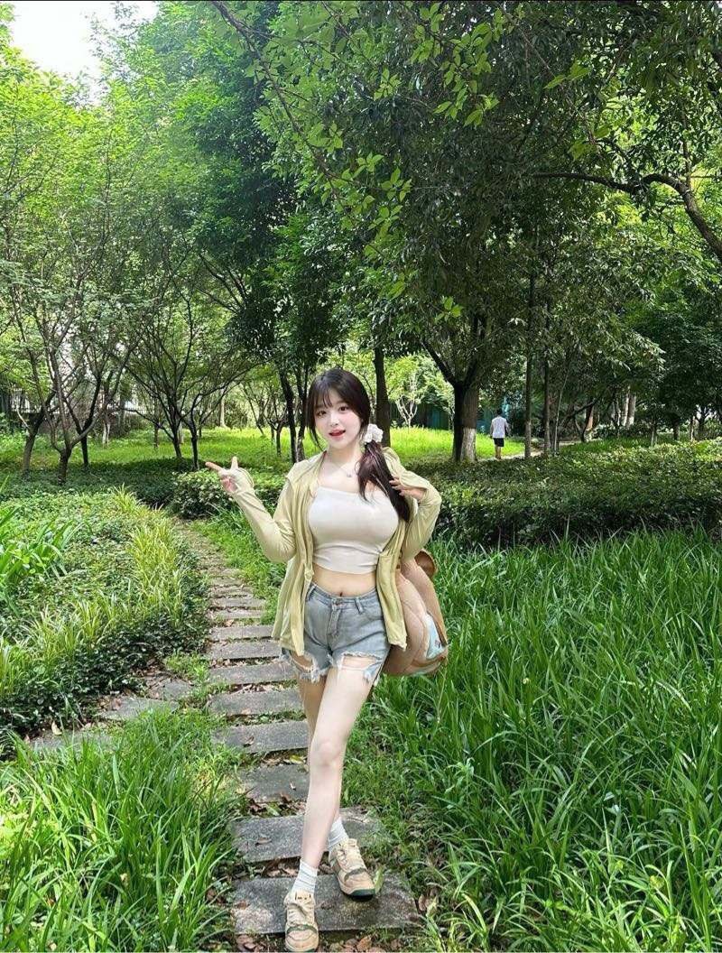 傲人饱满大胸妹安琪