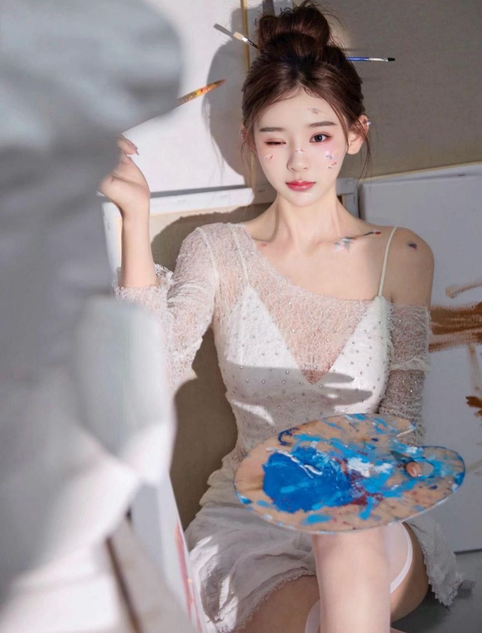 俏皮小腰精莉妍