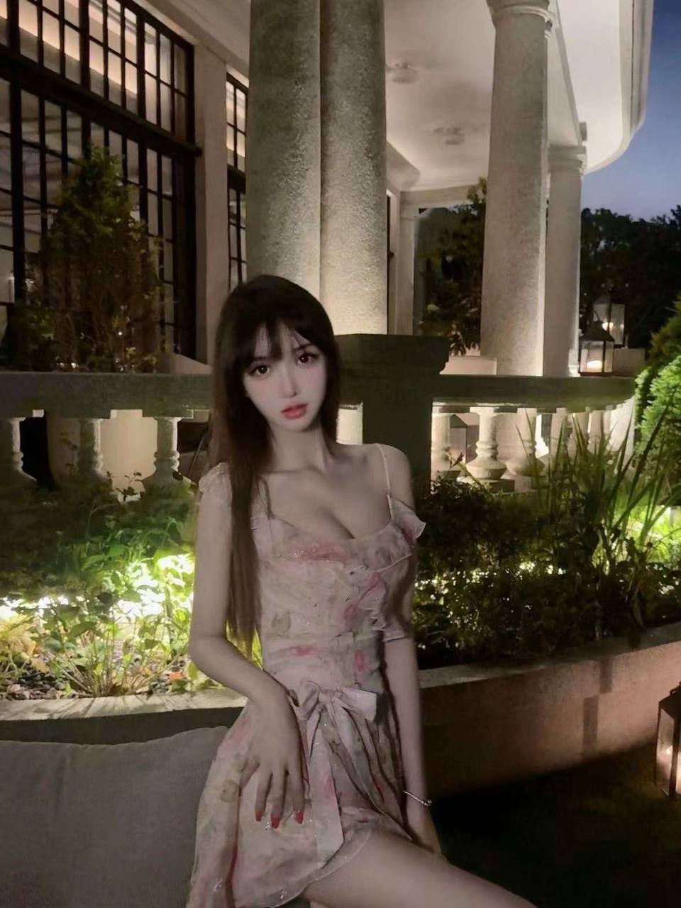 氛围感女友瑟瑟