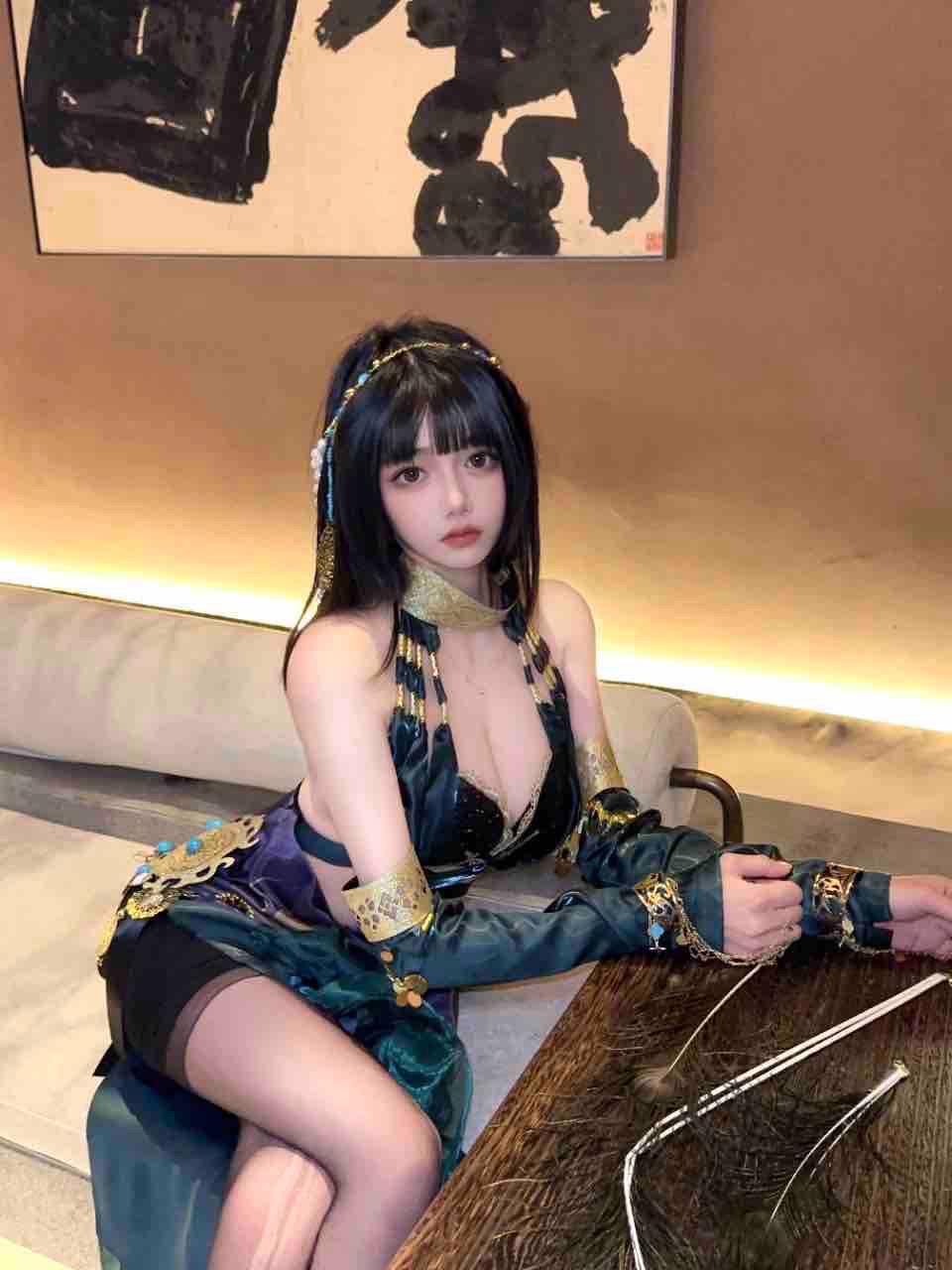 二次元Coser露莎