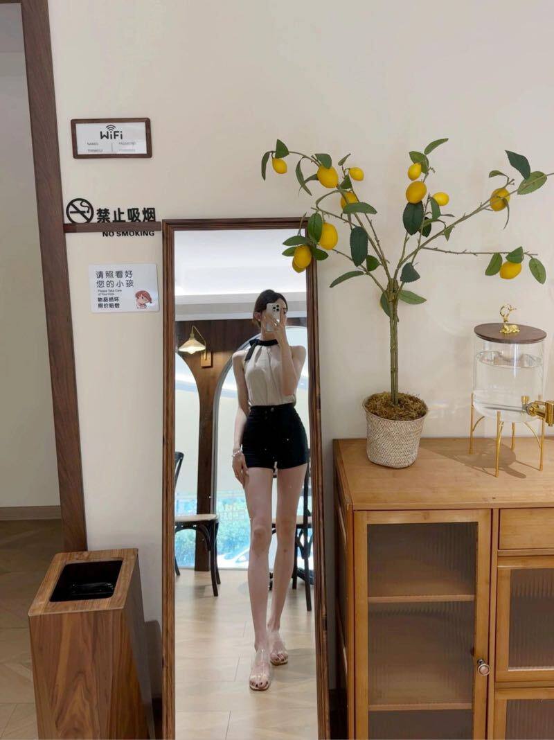 亲和动人姐姐芙妮