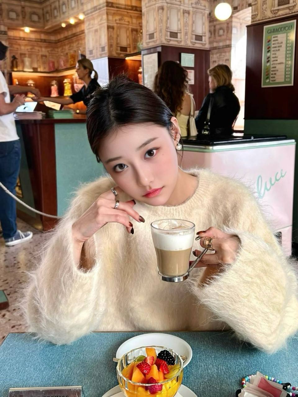 心理咨询师霏莎