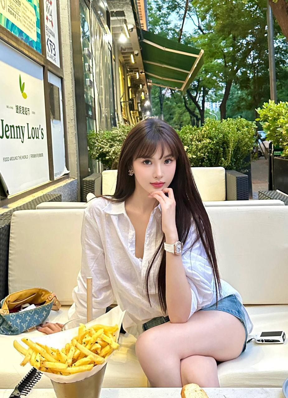 气质御姐范艾玛