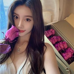 高端品牌签约模特婉薇