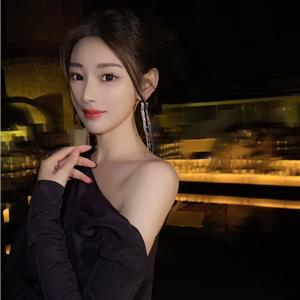 大牌风范女友芸曦