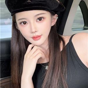 微博认证時尚博主芸妮