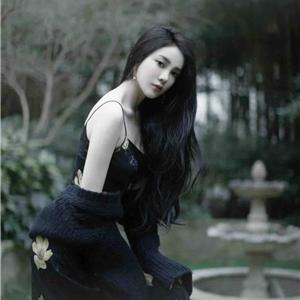 气质温婉御姐梦莉